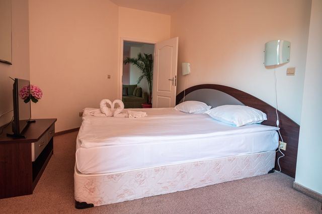 Paradise Green Park Hotel & Apartments - Two bedroom apartment min 4 adults + 2 children